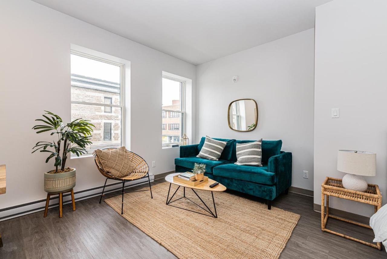 Brand New And Perfectly Located Flat In Le Plateau By Den Stays Montreal Exterior photo